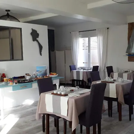 Le Goeland Hotel *