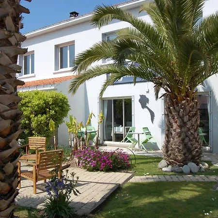 Le Goeland Hotel *