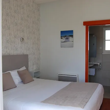 Le Goeland Hotel *