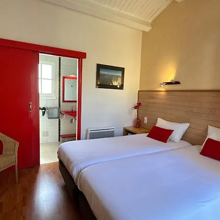 Le Goeland Hotel *