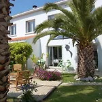 Le Goeland Hotel *