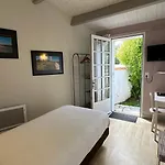 Le Goeland Barbâtre