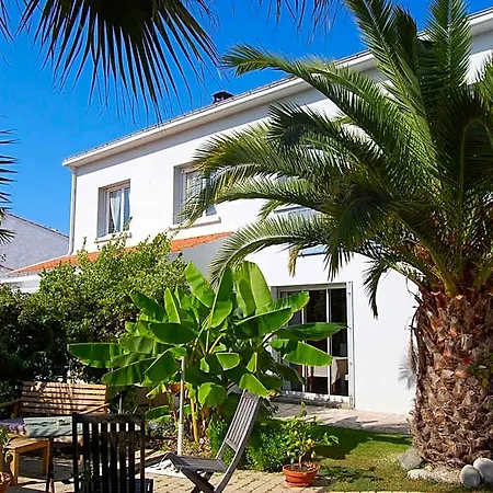 Le Goeland Hotel *